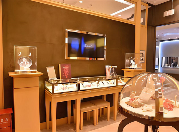 蕭邦手表走時不準處理技巧大全(常見問題解決方法與保養(yǎng)建議)(圖) 蕭邦手表走時不準處理技巧大全(常見問題解決方法與保養(yǎng)建議)(圖)