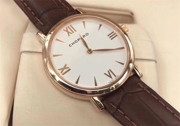 蕭邦手表表殼割手原因是什么(圖) 蕭邦手表表殼割手原因是什么(圖)