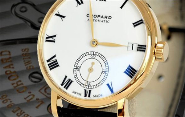 蕭邦機芯里面有劃痕是什么原因(圖) 蕭邦機芯里面有劃痕是什么原因(圖)